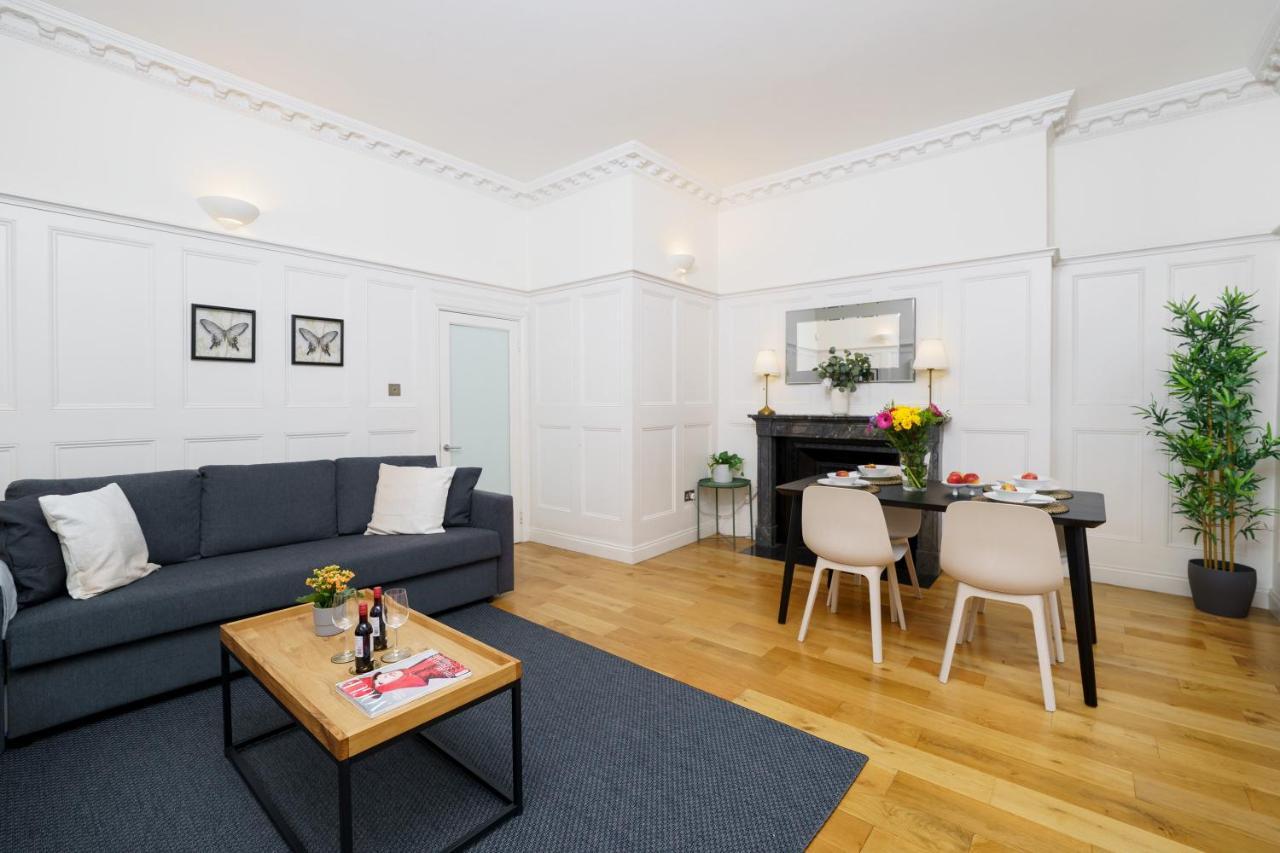 Wow! 2 Bedr/3 Beds Covent Garden/ Location! * London