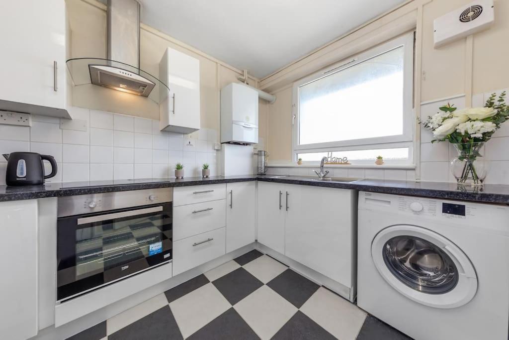 Hyde Park 4 Bedroom Superior Leilighet