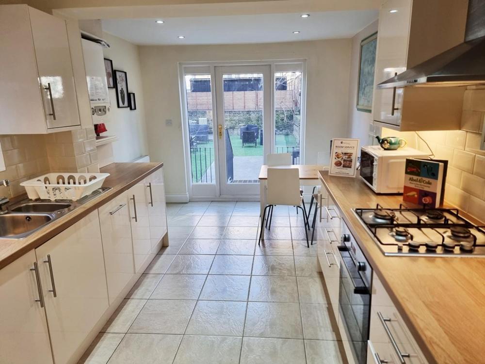 Oxford Gardens Apartment London