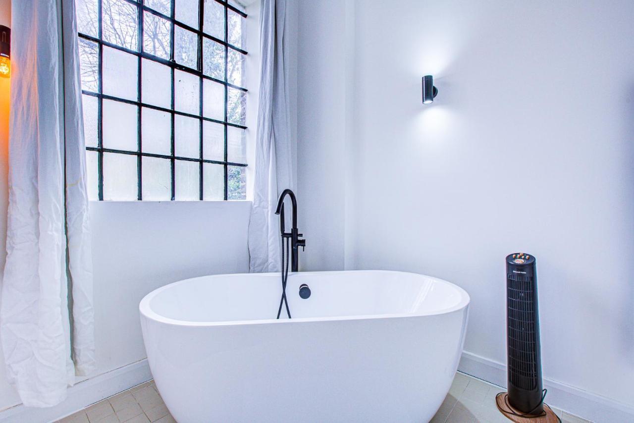 Leilighet Stunning Penthouse Close To Queen's Park - Mega Fast Internet