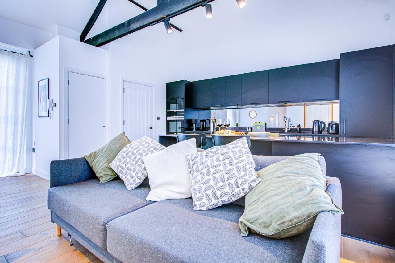 Leilighet Stunning Penthouse Close To Queen's Park - Mega Fast Internet London