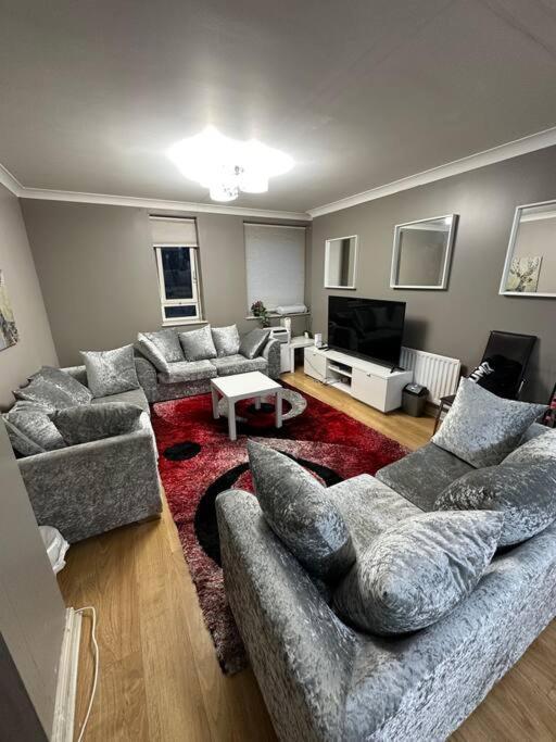 A 2 Standard Bedrooms Flat Leilighet *