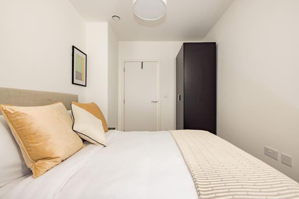 Wild Roses Serviced - Upton Park Appartement *