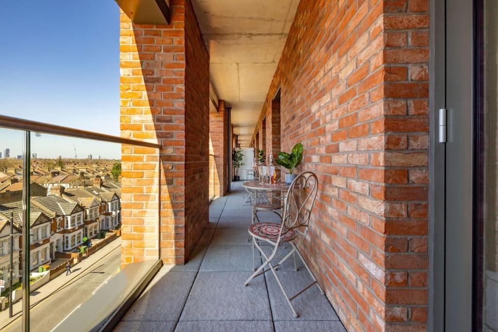 Wild Roses Serviced - Upton Park Appartement *