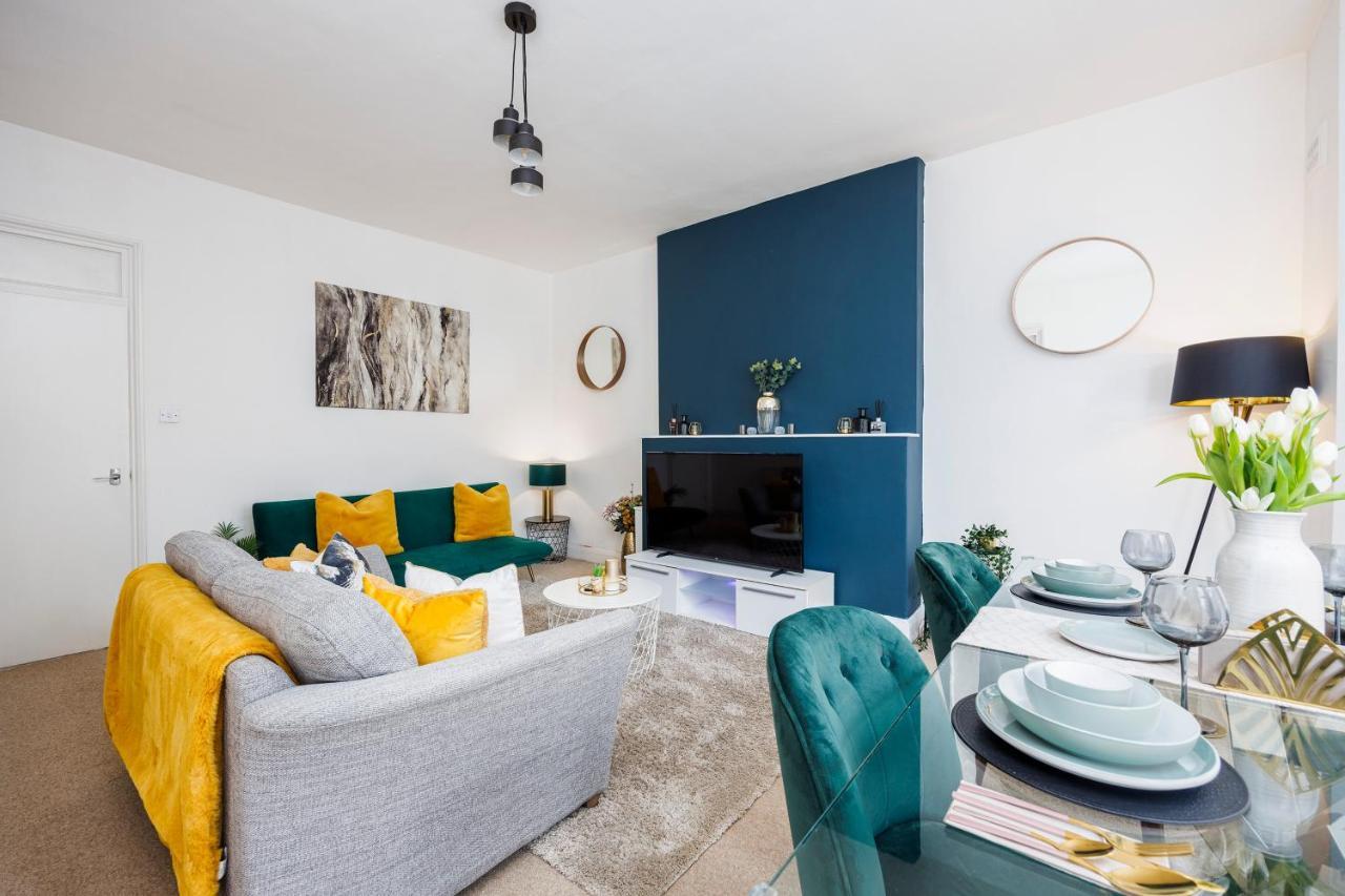 Leilighet Stylish Opposite Westfields *