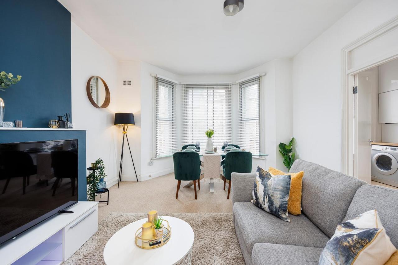Stylish Opposite Westfields Leilighet *