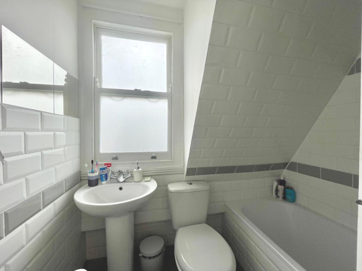 139 Camden Town Apartment *