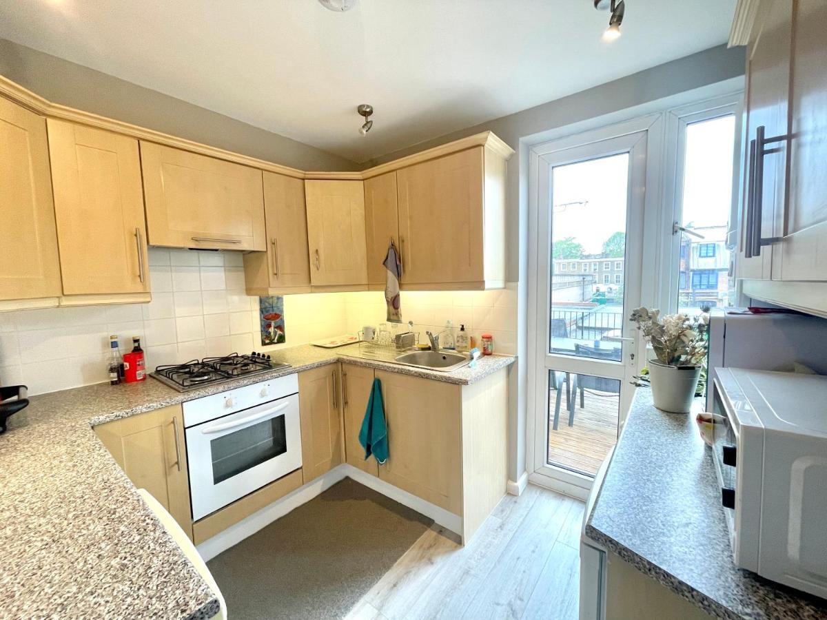 139 Camden Town Apartment *