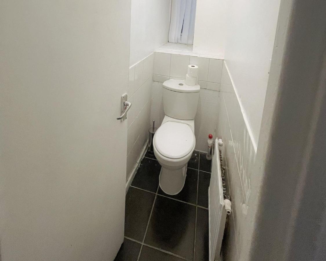 New! Xtra Large 4 Bedroom Up To 14 Guests * Londres