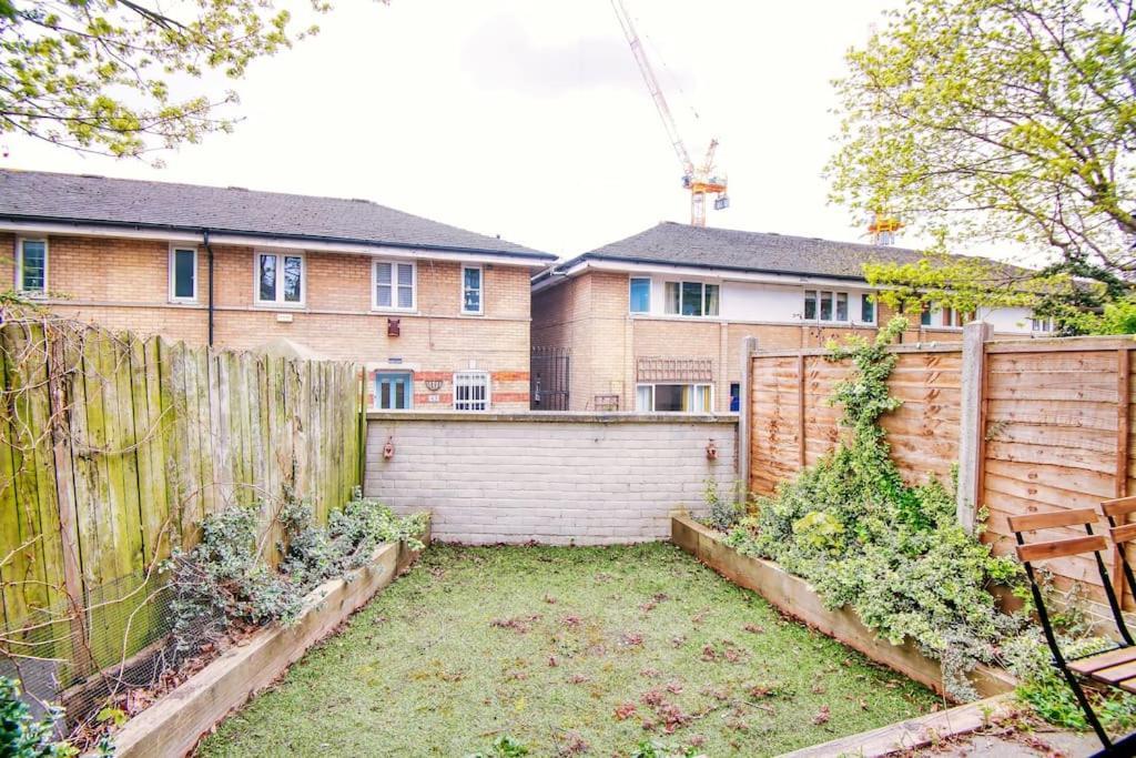 2 Bed Camden Mews * London