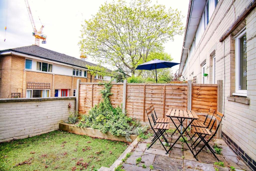 Apartment 2 Bed Camden Mews London