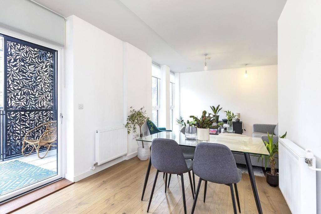 Relax In Beautiful & Cosy -zone 1 * London
