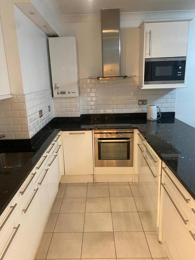 Cozy Two Bedroom Flat In The Heart Of * Londen