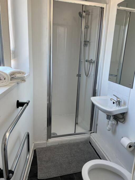 2bed Flat With Great Views Appartamento Londra