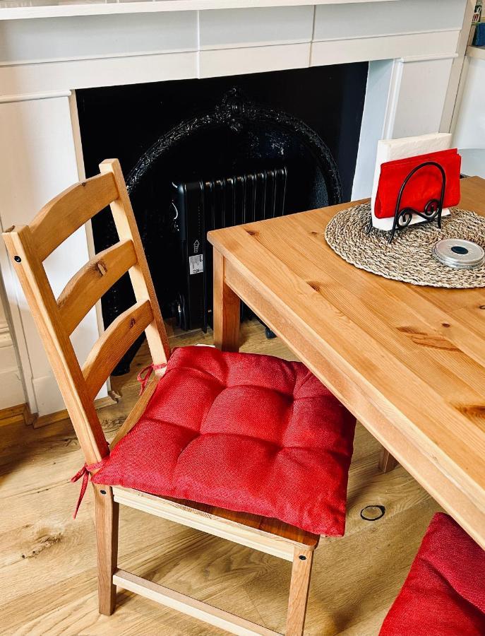 1 Bedroom In Shepherds Bush, Appartamento *