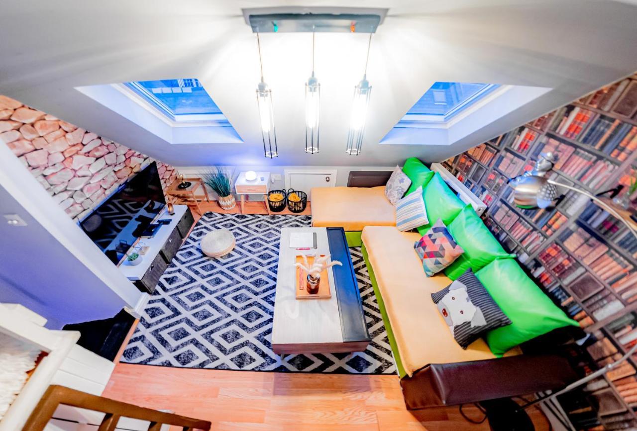 2 Bedroom Roof Terrace With Sauna Jakuzzi And Outdoor Cinema Londra