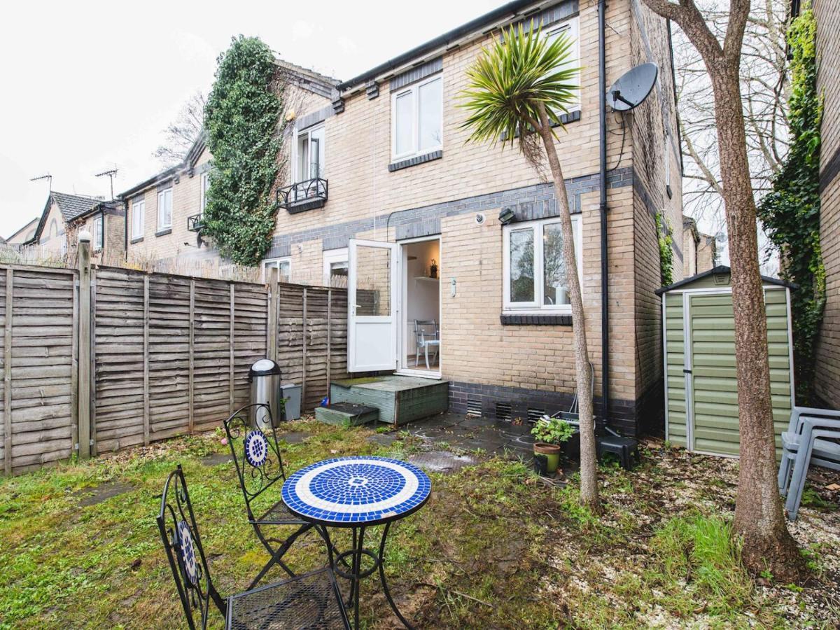 Semesterbostad Pass The Keys Cosy Se House Near Tube Line London