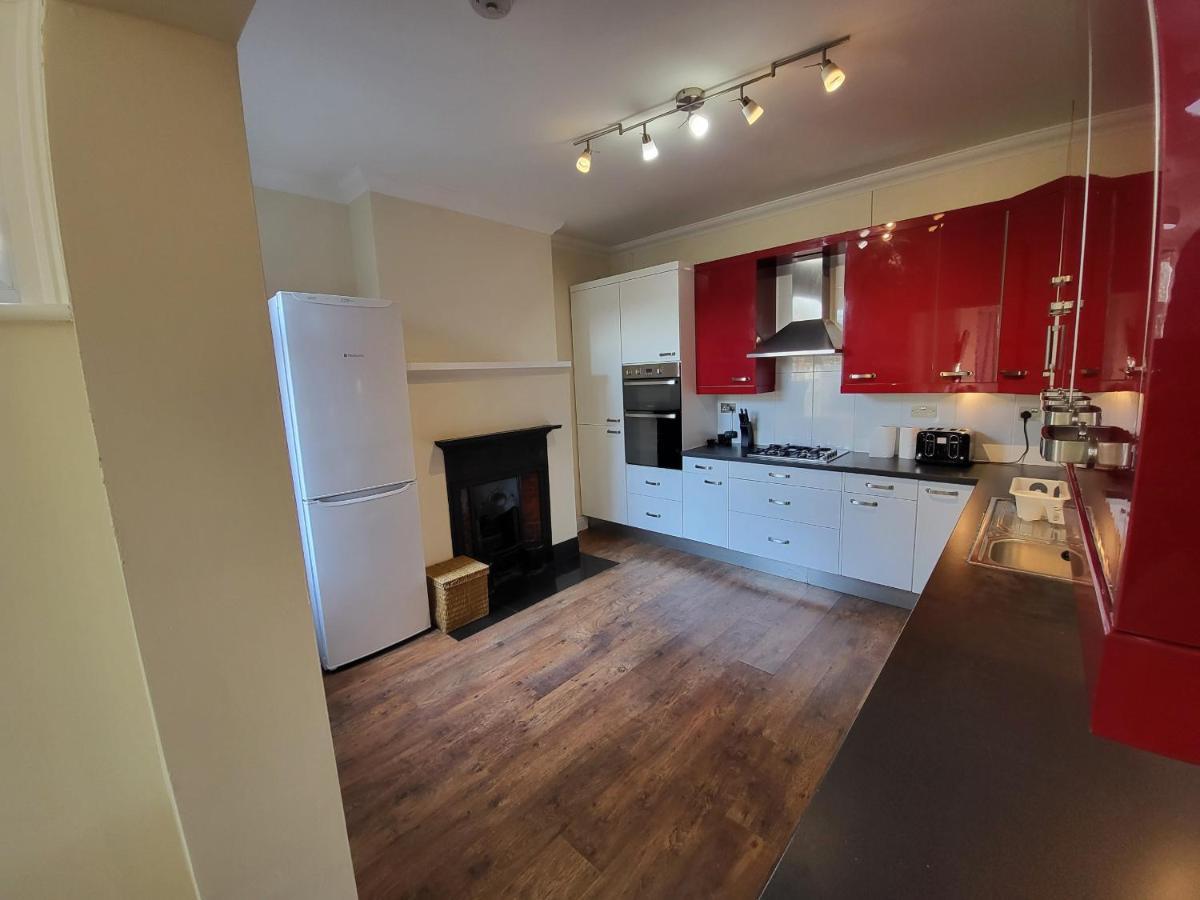 Spacious Central 5 Bedroom House By Tube Station Appartamento *