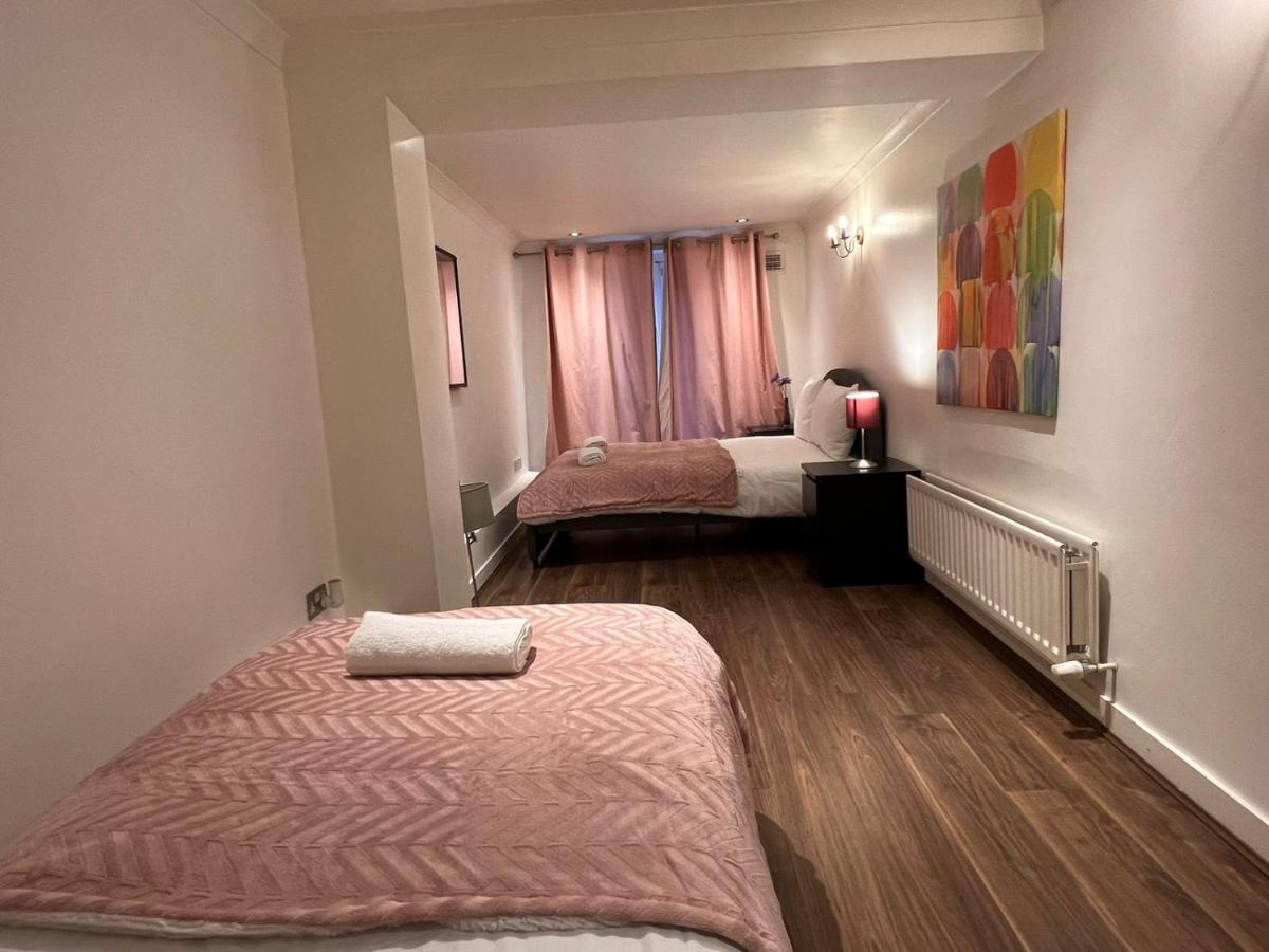 Entire 2-bedroom Flat In Camden Appartement Londen