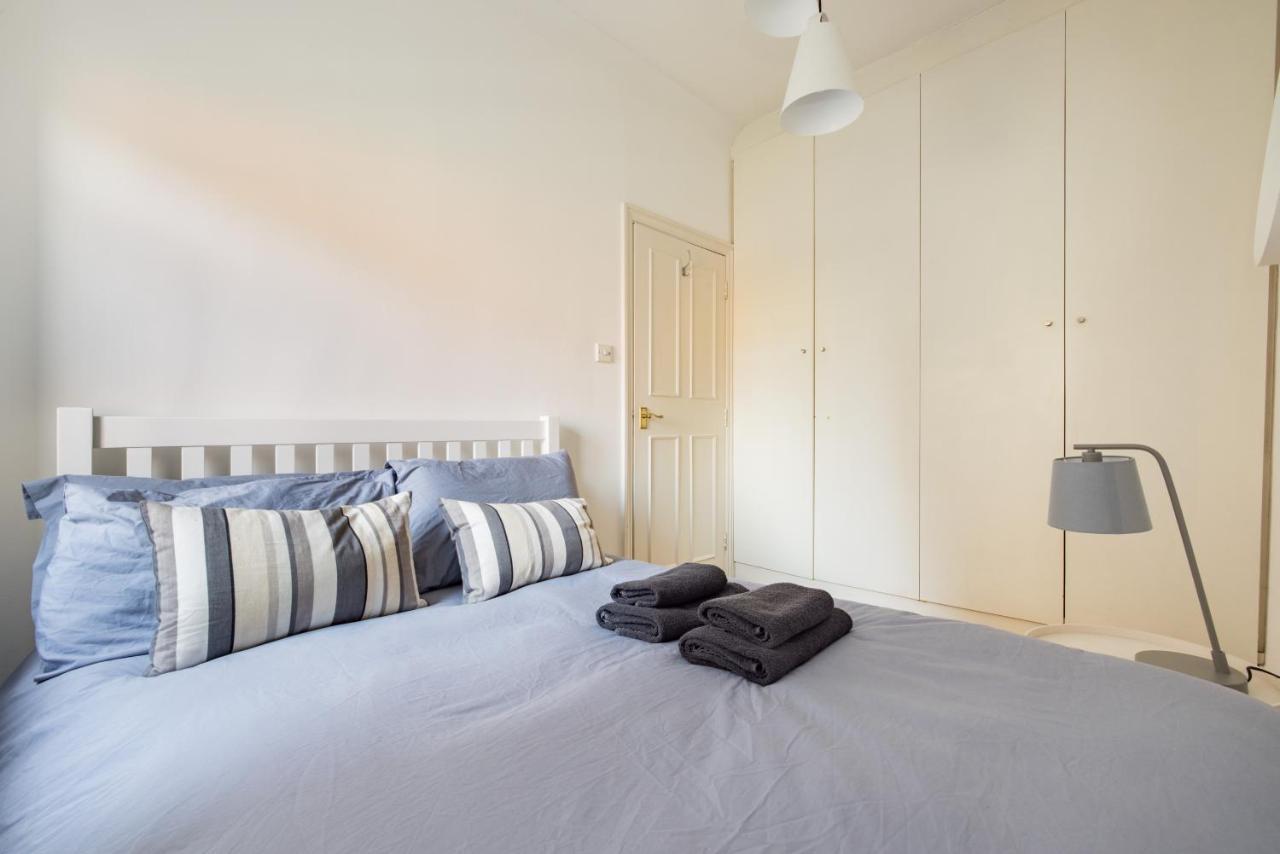 Stylish & Spacious Notting Hill Loft Lägenhet *