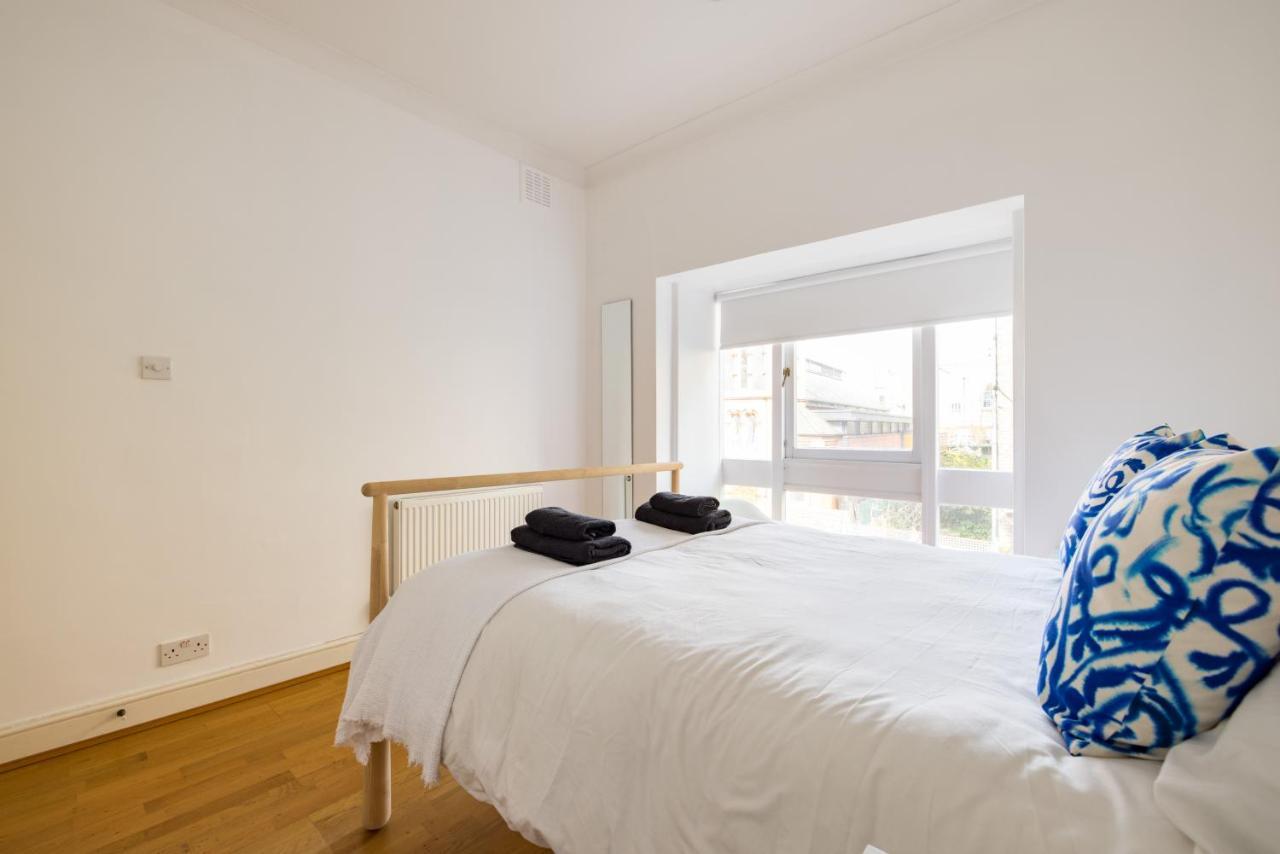 Stylish & Spacious Notting Hill Loft Lägenhet *