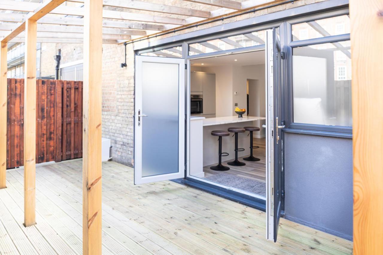 Amazing New Spacious In Se1 Londra