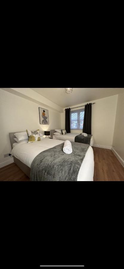 Real Lush Properties-1 Bed Greenwich Apartment, London, Sleeps 6 Londra