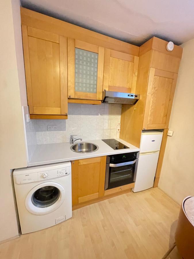 First Floor Lisson Street