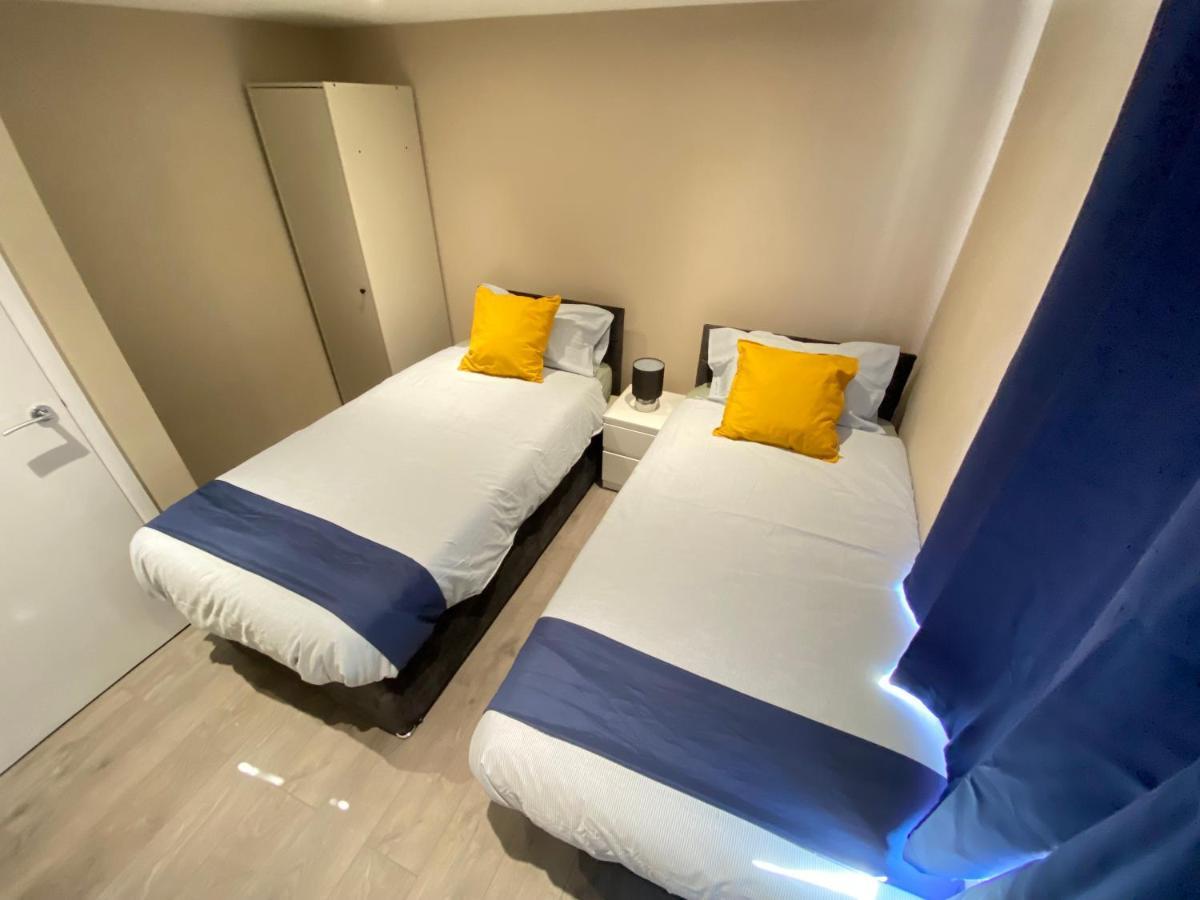 Stunning 1 Bedroom Flat In Wood Appartamento *