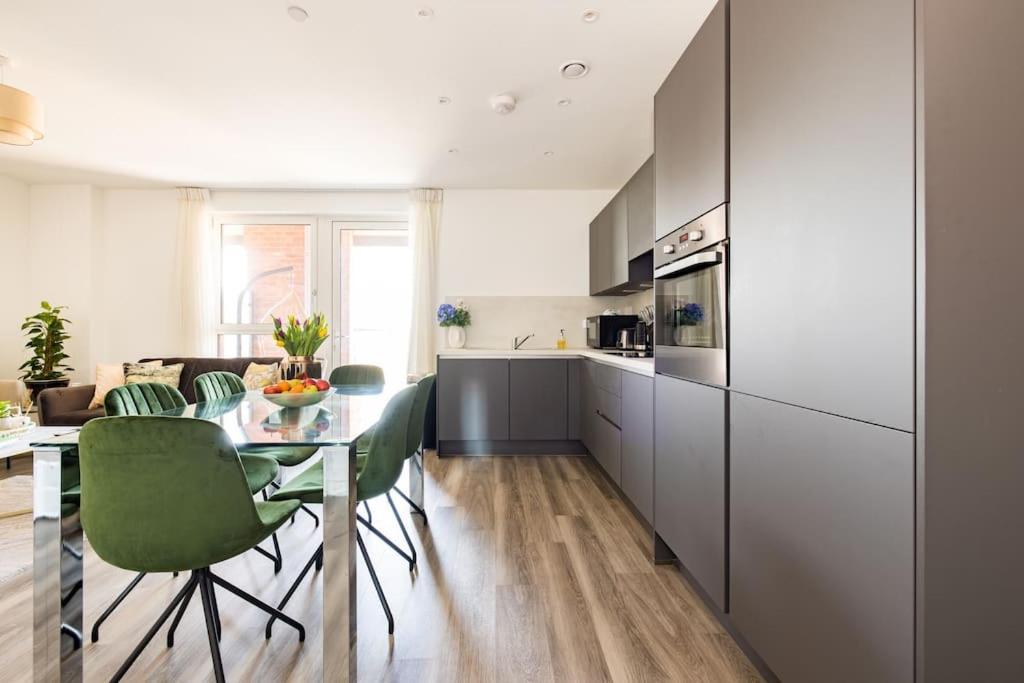 Wild Roses Serviced - Upton Park Appartement