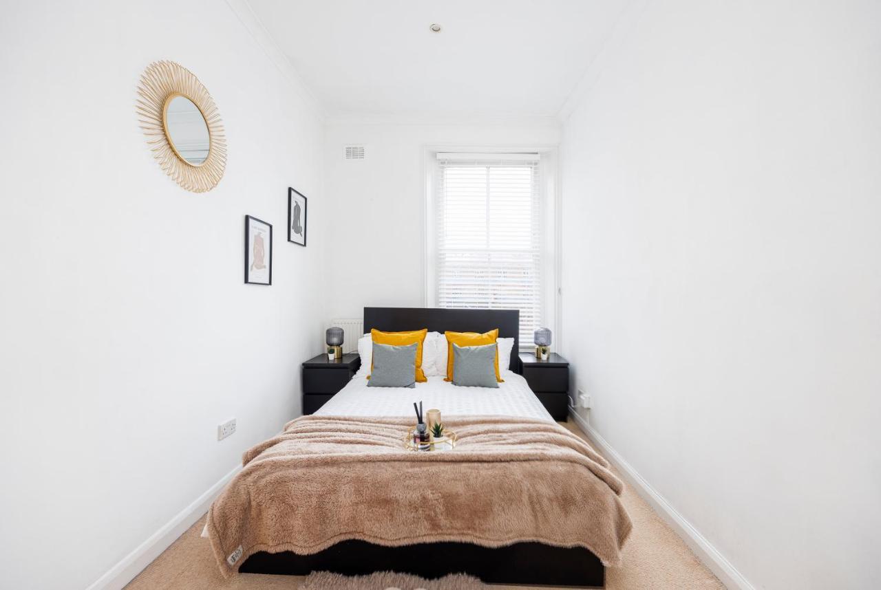 Stylish Opposite Westfields Leilighet *