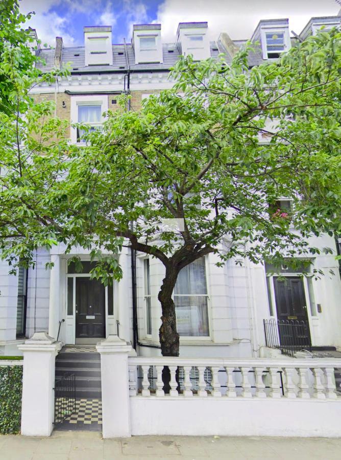 Stylish Opposite Westfields * London
