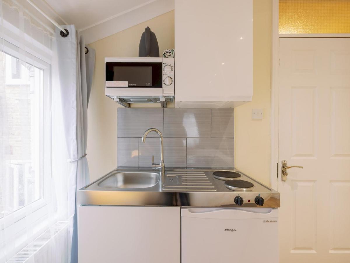 Pass The Keys Flat 3 And 4 Floor Comfy Two Studio Appartement *