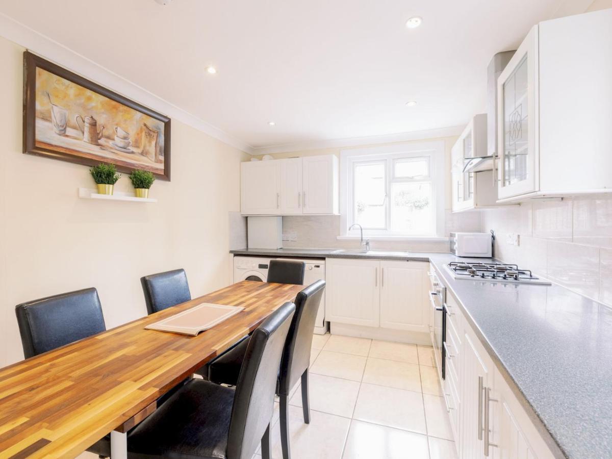 Pass The Keys Flat 3 And 4 Floor Comfy Two Studio Appartement Londen