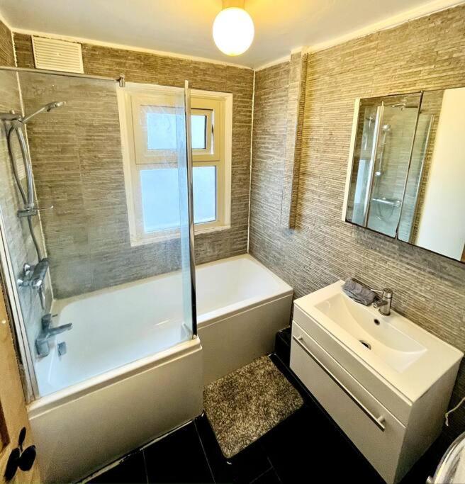 1 Bedroom Flat Garden In Clapham Appartement Londres