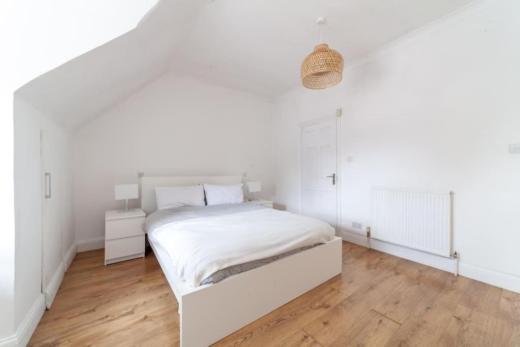 2 Bedroom Duplex London