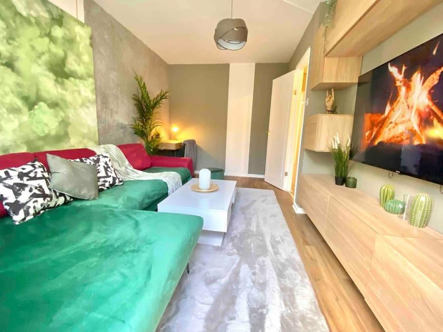 1bed W/ Hot Tub & Garden Londra