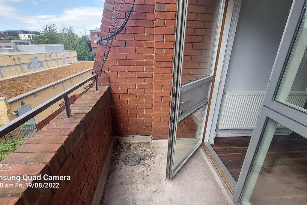Apartment, Kings Cross 6 Mins Walk Londen