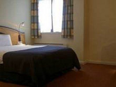 Travelodge Wembley 3*