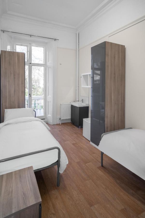 Holland House Hostel Londen