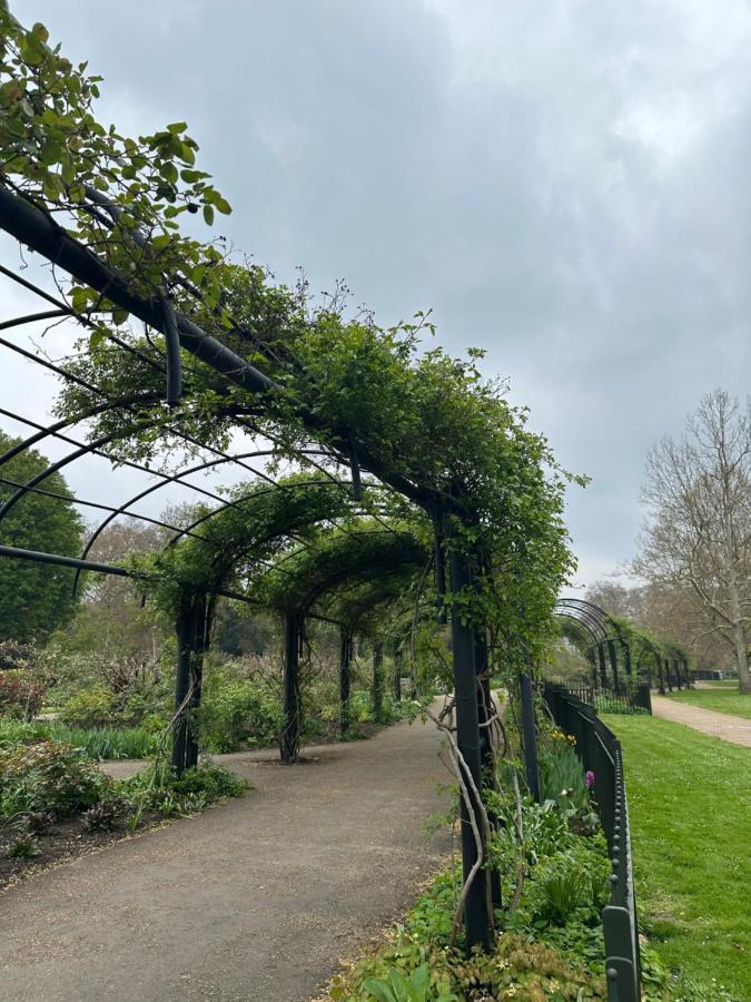 2 Minutes From Oxford Street Private D Londen
