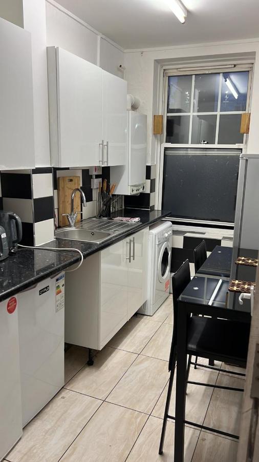 Gasthof Shadwell Holiday London