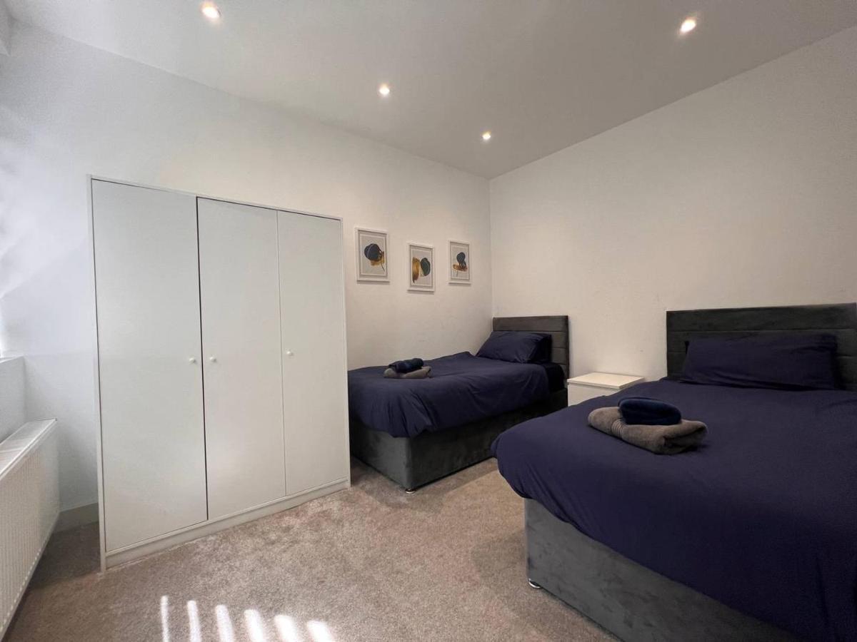 Star Finchley Road 3-bed Oasis With Garden Lägenhetshotell