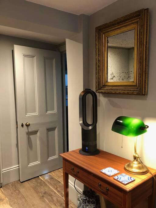 Semesterbostad Kings Cross, Self-contained House & Private Garden London