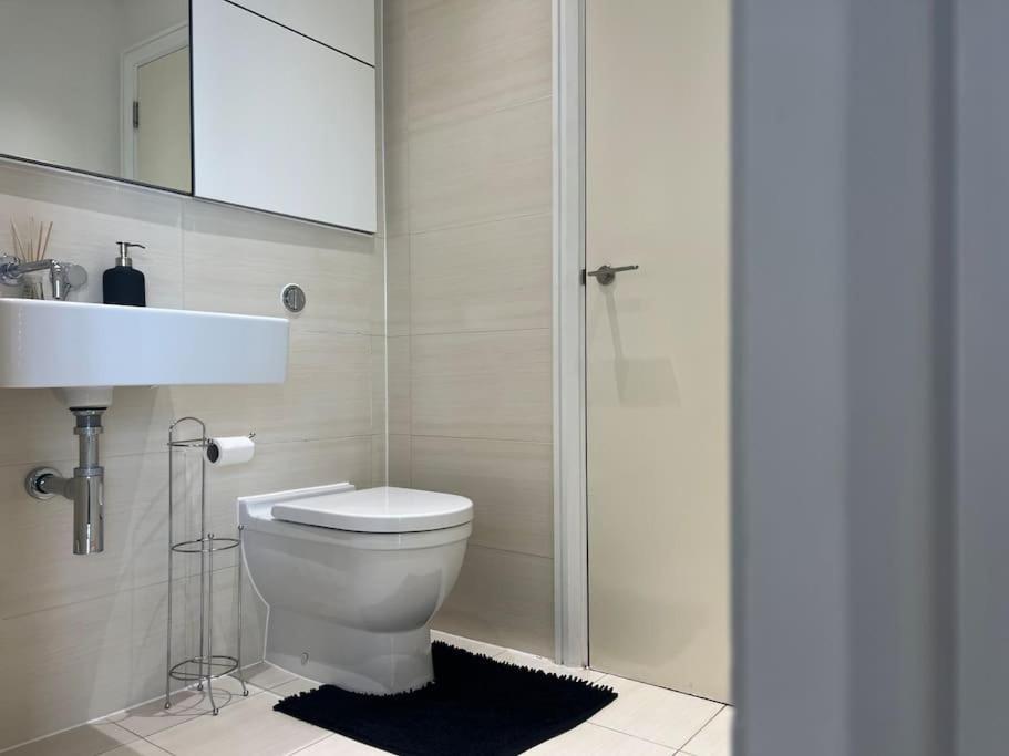 Apartment Penthouse In Wembley