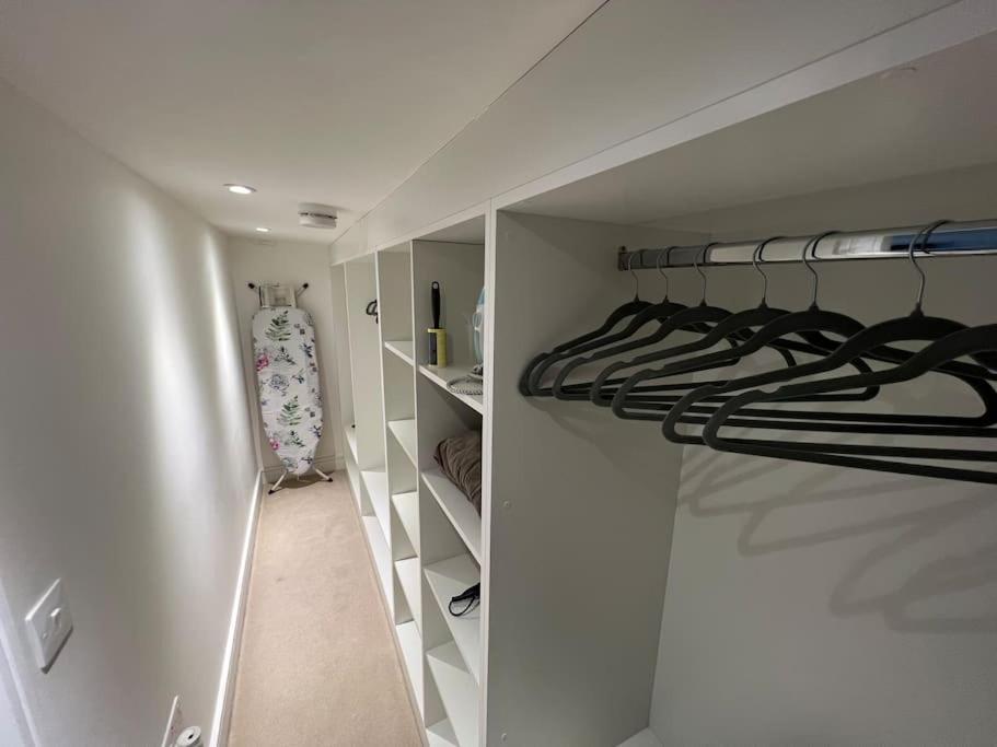 Penthouse In Wembley