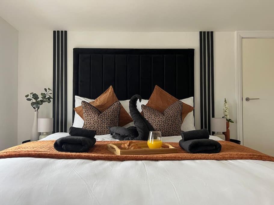 Penthouse In Wembley Apartment London