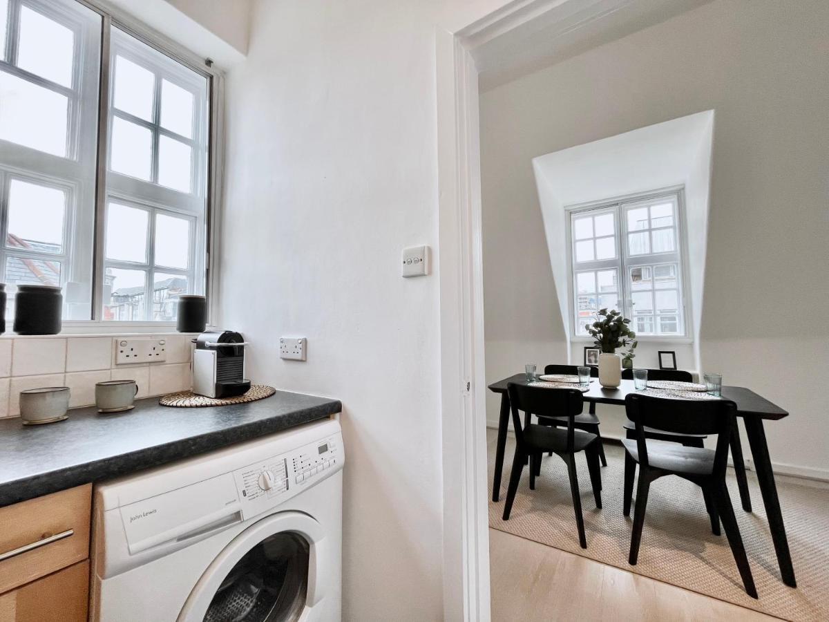 New Oxford Circus 2 Bedr, 3 Beds Location Lejlighed *