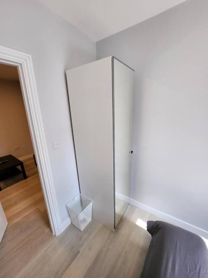 Beautiful 2-bed In - Sleeps 6! Lägenhet London