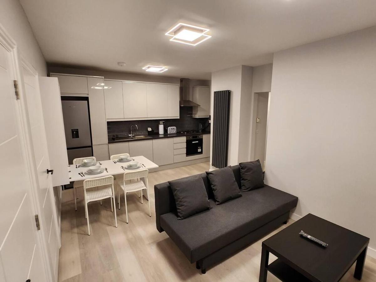 Lägenhet Beautiful 2-bed In - Sleeps 6!